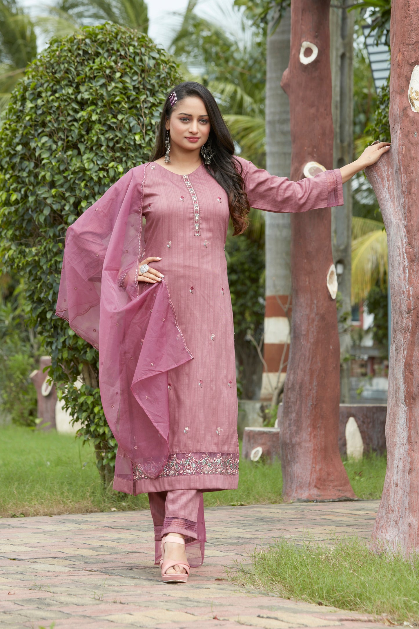 Pink Embroidered Chinnon Kurta Set with Organza Dupatta