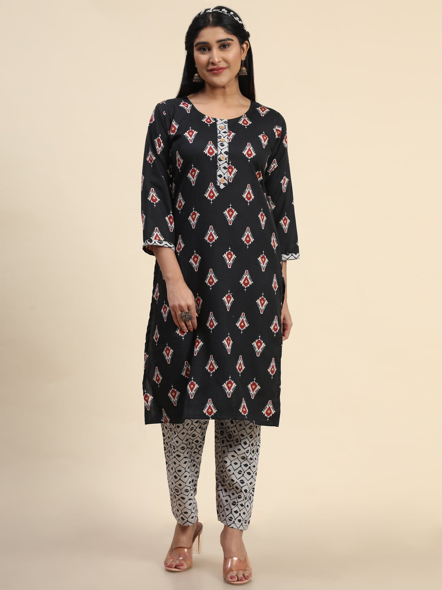 Women Black Printed Cotton Kurti With Pant