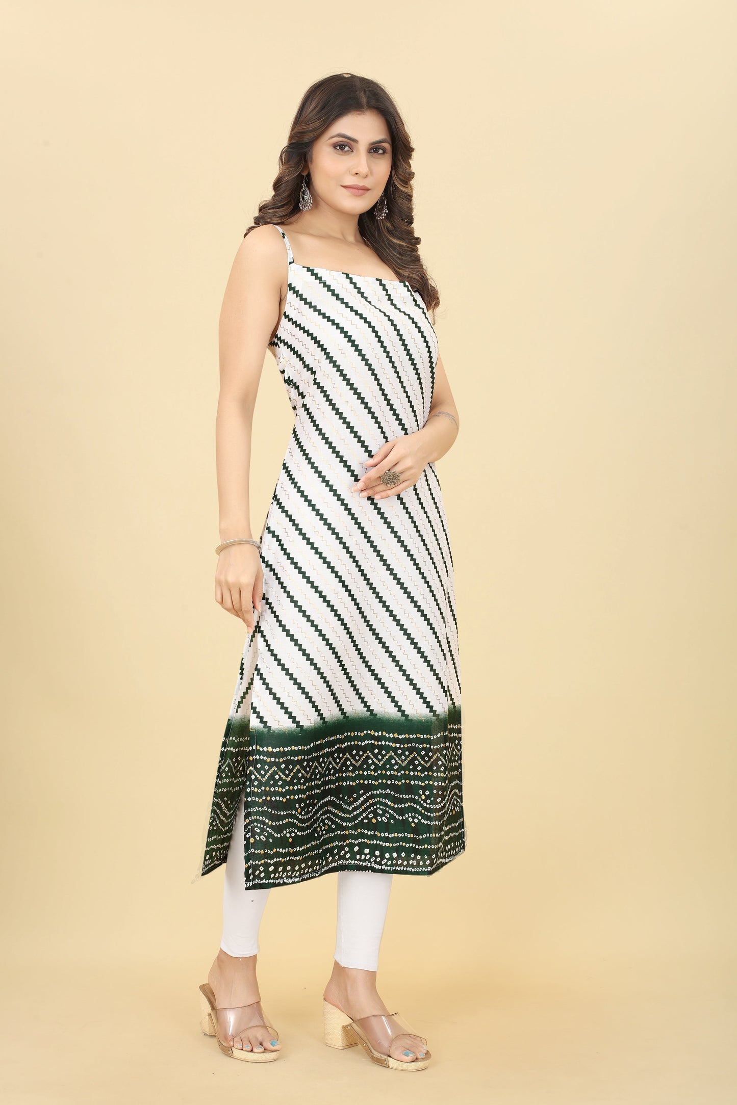 Green Women Printed Cotton Blend Straight Kurta