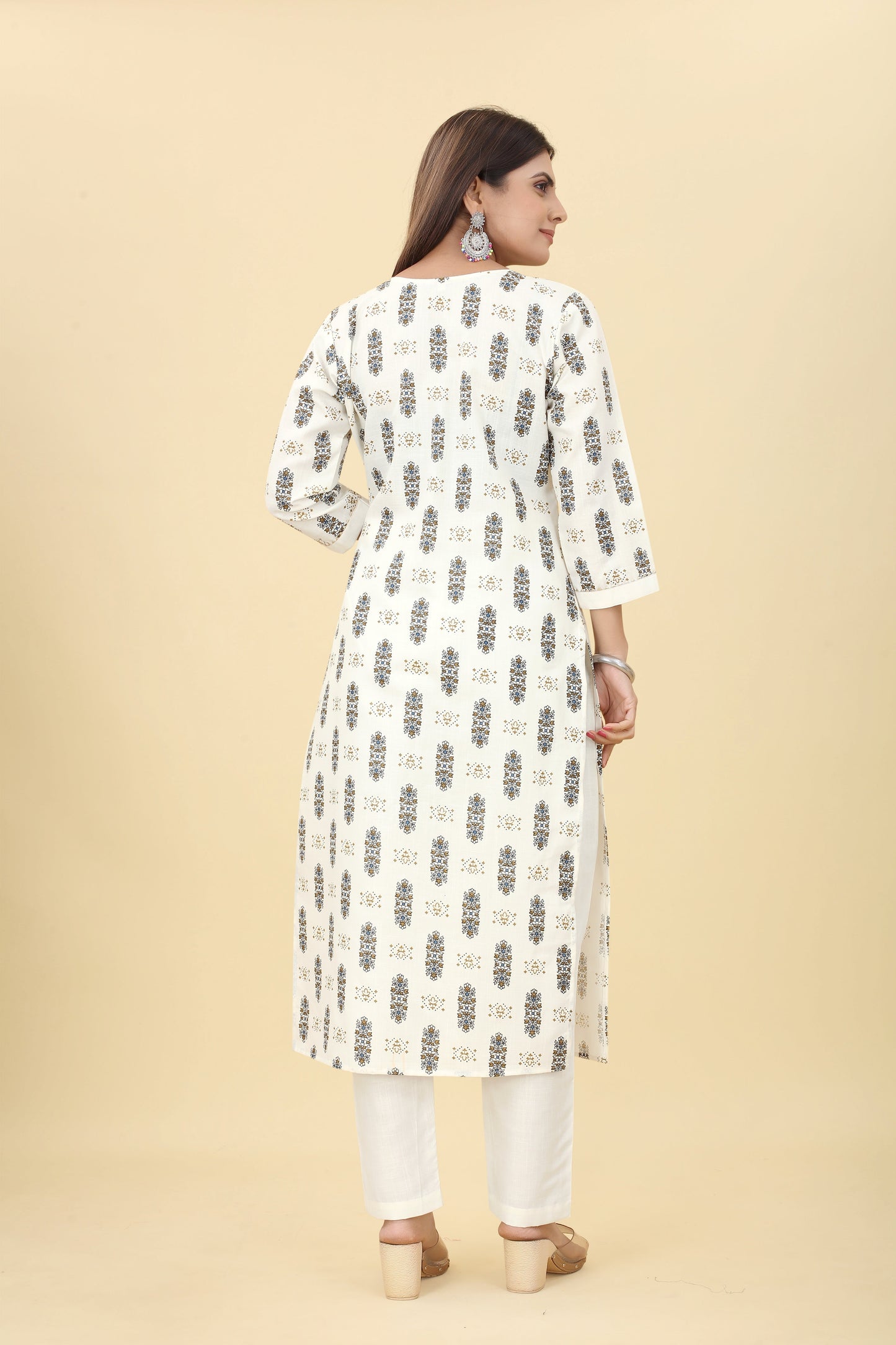 White Women Cotton Fabric Straight Round Nack Kurti With Pant