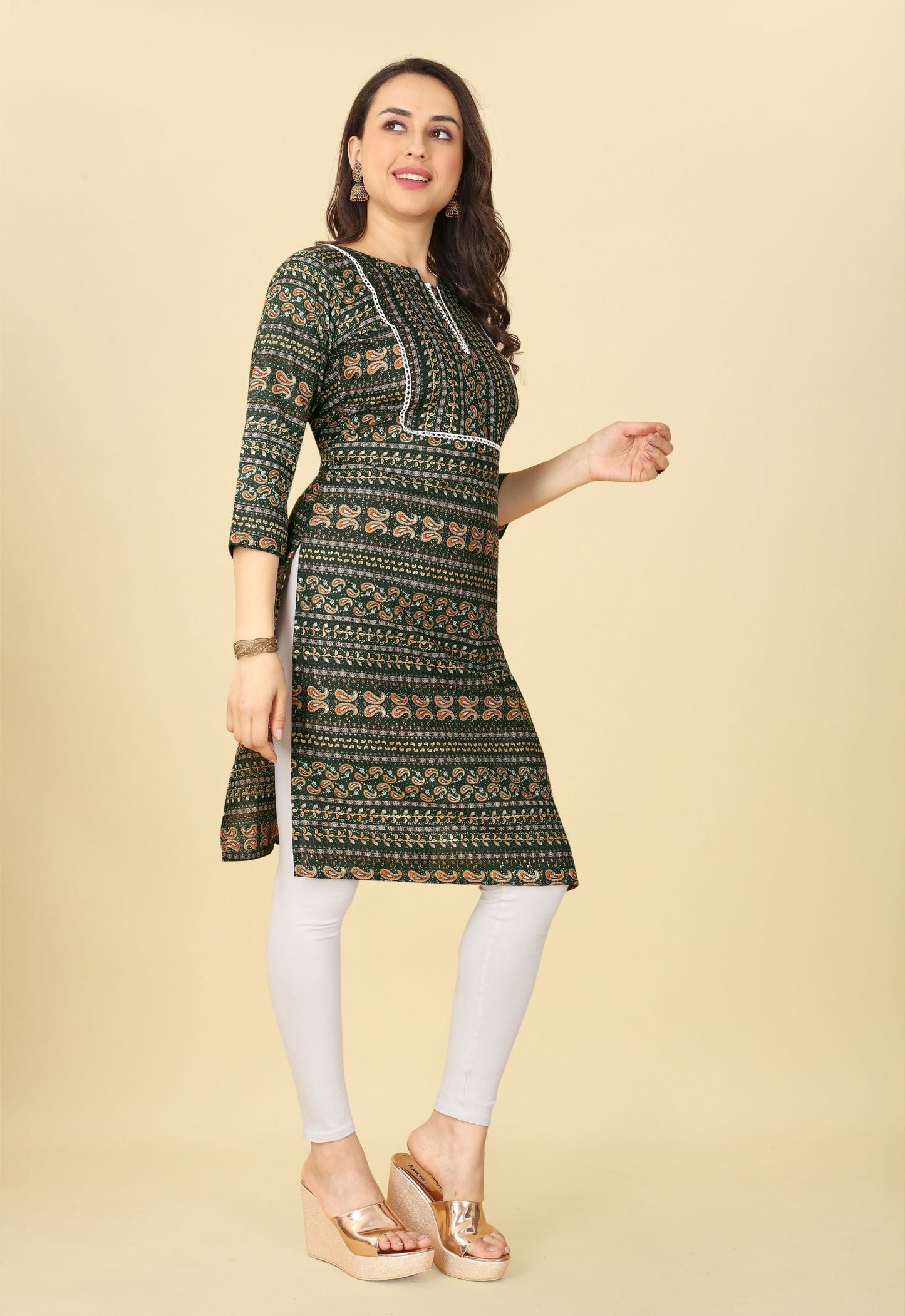 Women Foil Print Straight Kurta