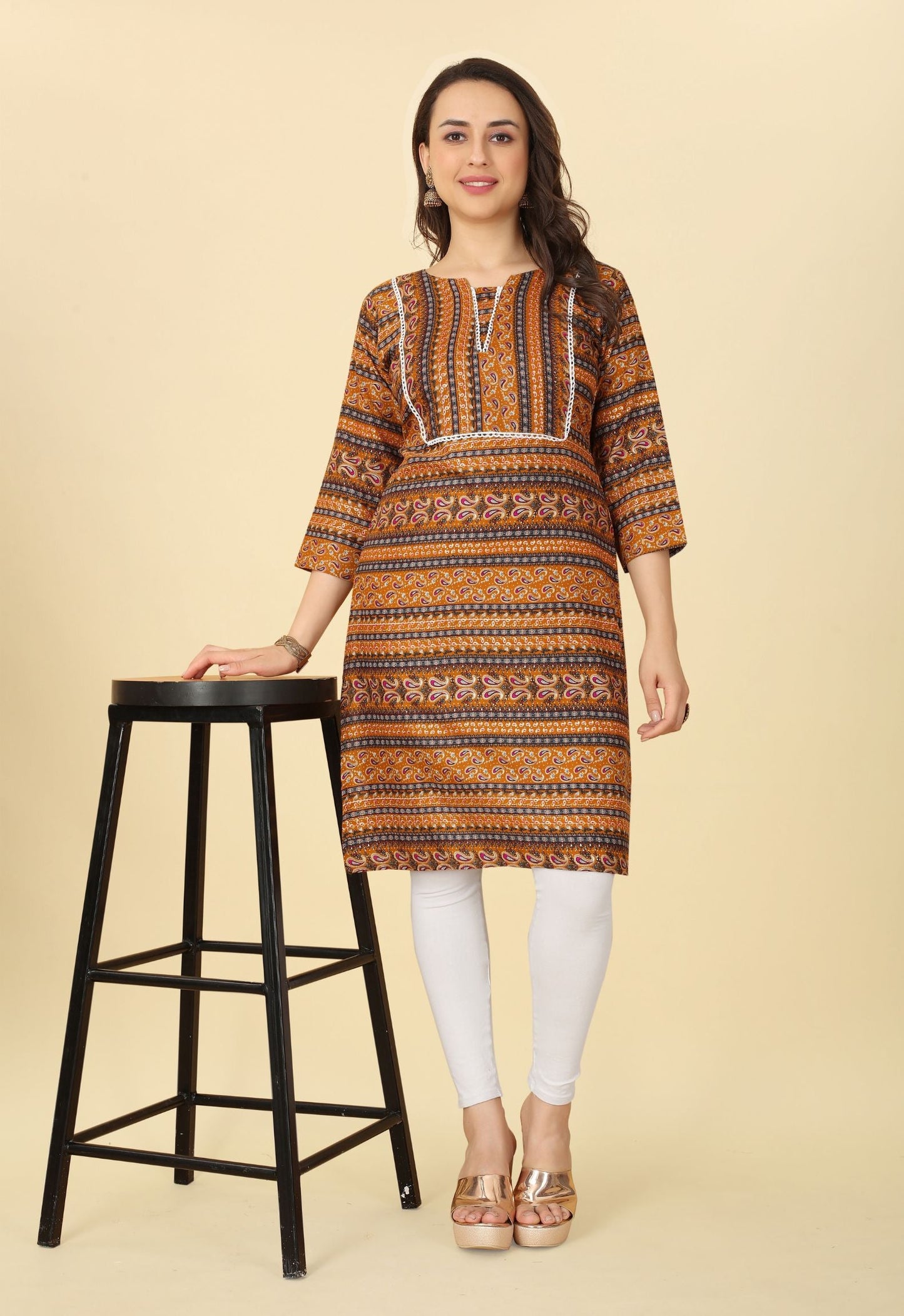 Women Foil Print Straight Kurta