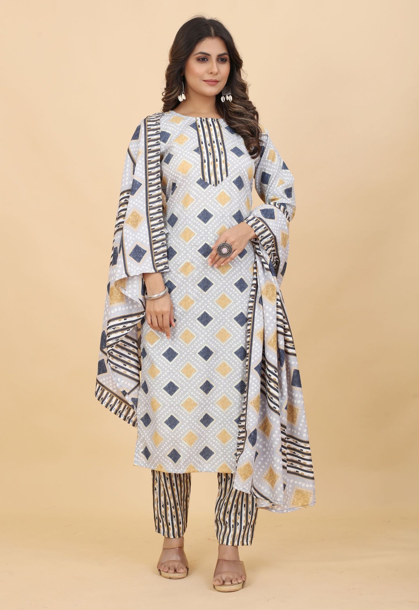 Women Printed Straight Kurta & Pant With Dupatta