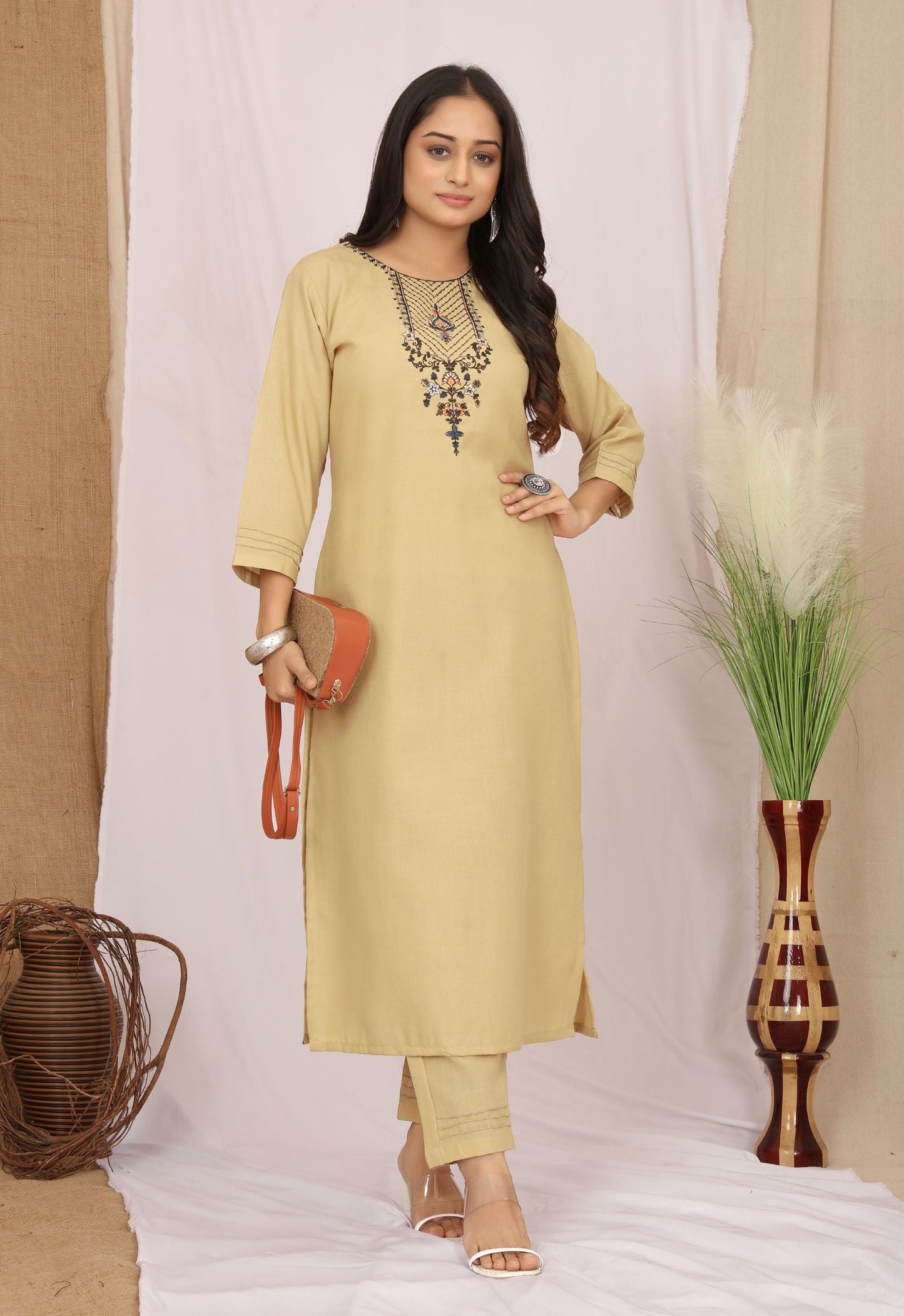 Ethnic Thread Work Straight Kurta with Trousers